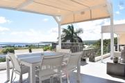 Tamarin for sale magnificent contemporary villa with 4 bedrooms, located in a residential area with a beautiful view of the sea.