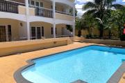  Flic En Flac for rent three bedroom apartment located in a beautiful residence with swimming pool and quiet parking.