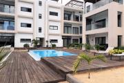 Tamarin for sale spacious 3 bedroom apartment with beautiful sea view, located in a secure residence with lift.