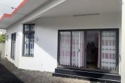 Curepipe for sale recent 3 bedroom villa located in a quiet and easily accessible morcellement.