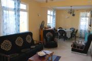 Flic en Flac 4 bedroom apartment rental close to shops and the beach