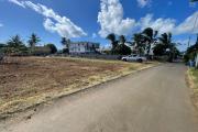 For sale beautiful flat land of 844 m2 not far from La Croisette in Grand Baie.