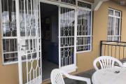 Black River for rent 3 bedroom apartment located a few minutes walk from the beach and shops.