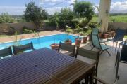 Albion for sale large and recent 4 bedroom villa with swimming pool and garage in a quiet area.