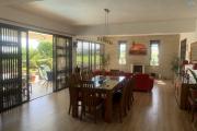 Albion for sale large and recent 4 bedroom villa with swimming pool and garage in a quiet area.