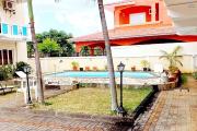 Flic en Flac for rent 3 bedroom apartment located on the second floors with quiet shared swimming pool.