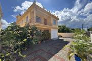 Roches Brunes for sale 7 bedroom house, which can be converted into 2 independent apartments.