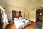  Tamarin for rent large villa with 3 bedrooms, 1 office, a swimming pool and a garage located in a secure and quiet area.