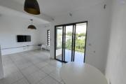 Flic en Flac for sale, accessible to foreigners, luxury 2-bedroom apartment with swimming pool.