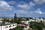 Flic à Flac for sale magnificent penthouse accessible to foreigners 3 bedrooms with a splendid view shared swimming pool 5 minutes walk from the beach and shops in a quiet area.