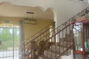 Large single-story apartment in a detached house - GOODLANDS