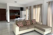 Flic en Flac for rent recent 3 bedroom apartment located in a beautiful residence 5 minutes walk from the beach and shops in a quiet area.