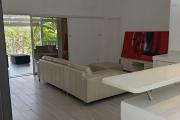 Villa in CALODYNE, a rare gem in a green oasis.