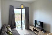 Tamarin – For rent, beautiful recent 1 bedroom apartment Located in the heart of the Tamarin Smart City, this modern apartment offers an ideal living environment.
