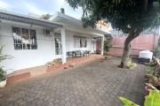 FOR SALE – 3 BEDROOM VILLA IN ALBION, NEAR THE BEACH