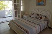 FOR RENT – WATERFRONT VILLA IN SECURE RESIDENCE IN POINTE AUX BICHES