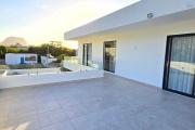 La Gaulette – For rent: superb recent contemporary villa with swimming pool, in a quiet environment.