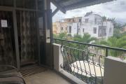 Flic en Flac - 3 bedroom apartment for rent, located on the first floor in a quiet area.