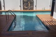 New contemporary villa in Pereybere – 6 bedrooms – Central swimming pool – Premium amenities