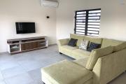 Albion for rent: Beautiful, recently built, single-storey villa with three bedrooms and swimming pool, located in a quiet area.
