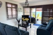 Flic en Flac &ndash; For Rent: Beautiful 3-Bedroom Beachfront Apartment