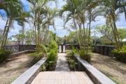 For sale: one bedroom apartment with en suite on the ground floor, furnished and equipped, accessible to foreigners in Mont Choisy.