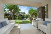 For sale: magnificent villa in a residence accessible to foreigners in Grand Baie.
