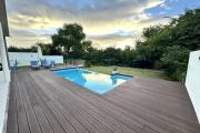 Flic en Flac, Mauritius: For sale, magnificent recent contemporary villa with swimming pool and nature views.