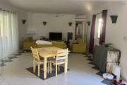 FOR RENT / Large 3-bedroom villa with annex (2 bedrooms) and 2100 m2 of garden / CALODYNE - Mauritius
