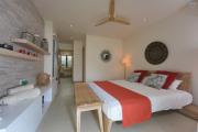 For sale: magnificent villa in a residence accessible to foreigners in Grand Baie, La Salette.