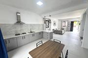 New duplex for rent in Flic en Flac, 3 bedrooms, close to the beach and amenities