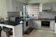 For rent – Superb 3-bedroom en suite apartment with pool and garden in Grand Baie