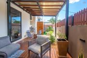 Flic-en-Flac, Mauritius: Magnificent, recently built 2-bedroom apartment with a large terrace, swimming pool, and just steps from the beach.