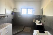 Flic en Flac, Mauritius – Superb, recently built 3-bedroom apartment with pool and garage