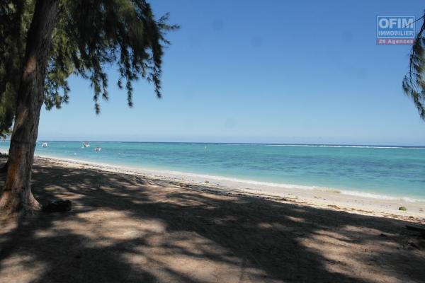 Flic en Flac 4 bedroom villa rental with garage 10 meters from the lagoon in quiet area