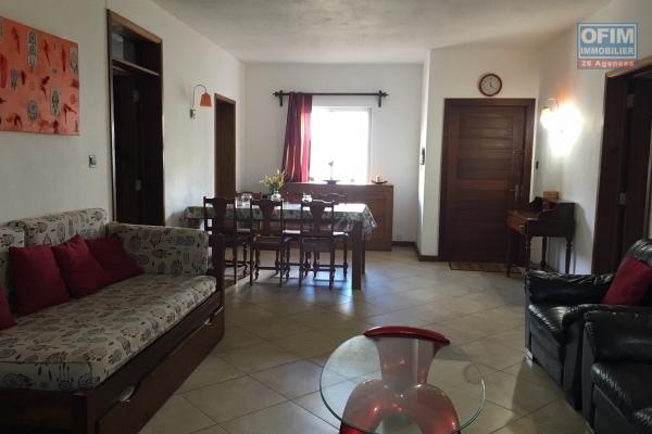 Near the beach of grand baie in a beautiful residence for rent very beautiful T3