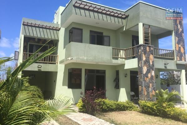 Rent a 4 bedroom villa with pool in Trou aux Biches.