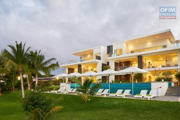 Several T4 apartments with 3 bedrooms in the luxury and popular MYRA residence on the waterfront in Cap Malheureux