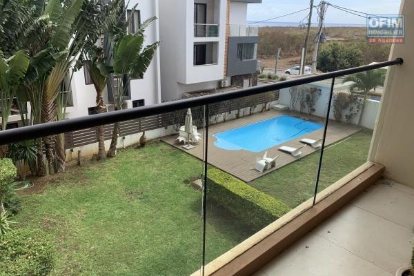 Flic en Flac for sale recent 3 bedroom apartment located in a secure residence with swimming pool and lift, close to amenities.
