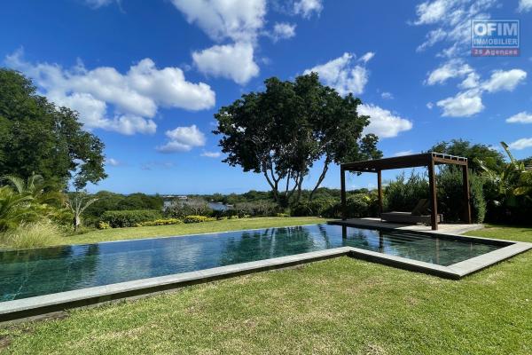 Tamarin for sale magnificent 3-bedroom villa accessible to foreigners with breathtaking views of Tamarin Bay.