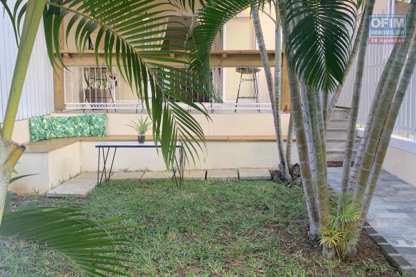 Tamarin for sale charming duplex villa with 2 bedrooms and 1 office, tastefully decorated, located in a quiet residential area.