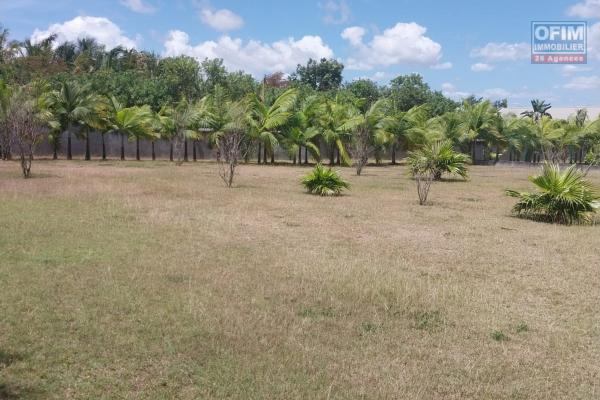 For sale magnificent residential land in Bois Chandelle, Mont Choisy in a high-end and secure residence in an exceptional location.