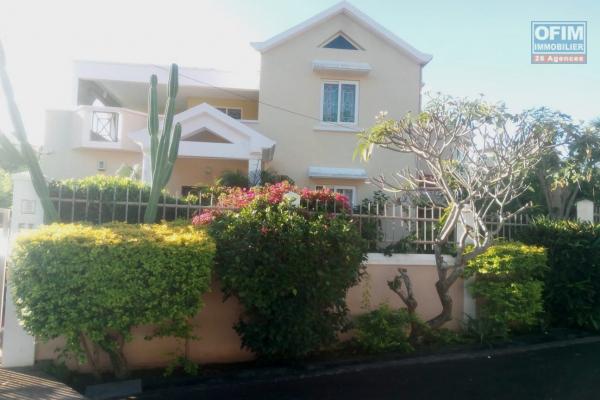 Flic en Flac for sale large 6 bedroom villa with garage located in a peaceful area 7 minutes walk from the beach and shops.