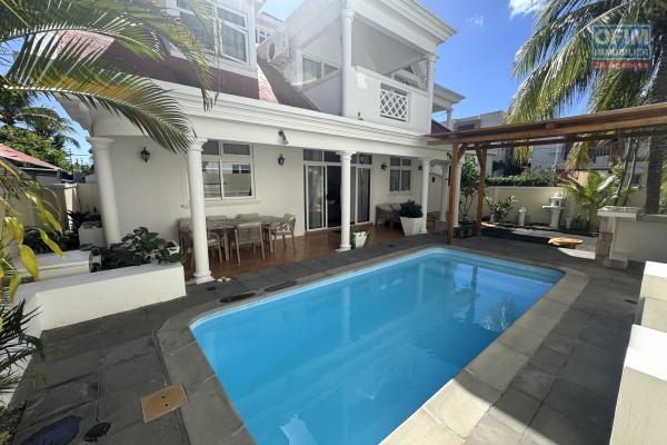  Flic En Flac for rent 3 bedroom villa with swimming pool and garage in a quiet location close to shops and beach.