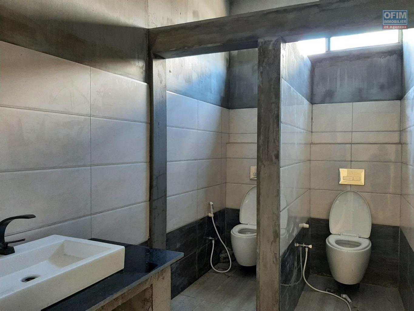 Location Local professionnel BEAU BASSIN ROSE HILL QUATRE