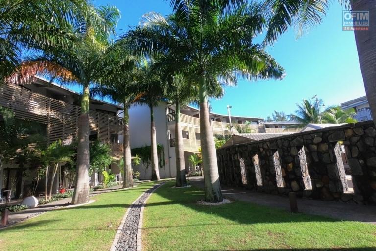 Accessible aux étrangers et aux mauriciens: A vendre très bel appartement de 82.86 m2 dans un complexe à 100 m de lagon à Trou aux Biches, île Maurice.