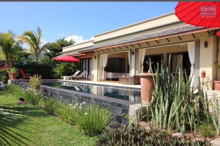 Rivi&egrave;re Noire sales of a luxury IRS villa accessible to foreigners 3 bedrooms of 345M2 and on 2207m2 of land.