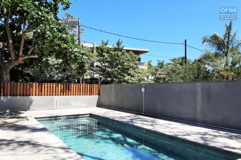 La Mivoie à vendre appartement neuf de 3 chambres dans petite résidence sécurisée avec piscine et centralement située.
