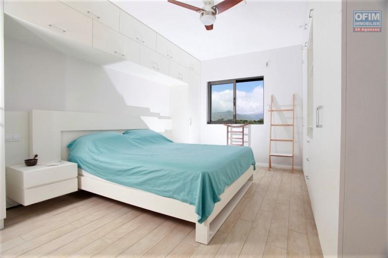 Tamarin à vendre confortable penthouse de 3 chambres dans une résidence sécurisée avec vue mer