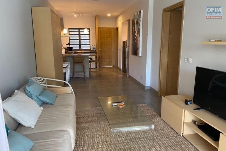 A vendre un appartement récent accessible à l’achat aux non mauriciens et aux citoyens mauriciens. Situé à 100 mètres de la plage de Mont Choisy, à 10 mn de Grand Baie la station balnéaire de la côte nord.